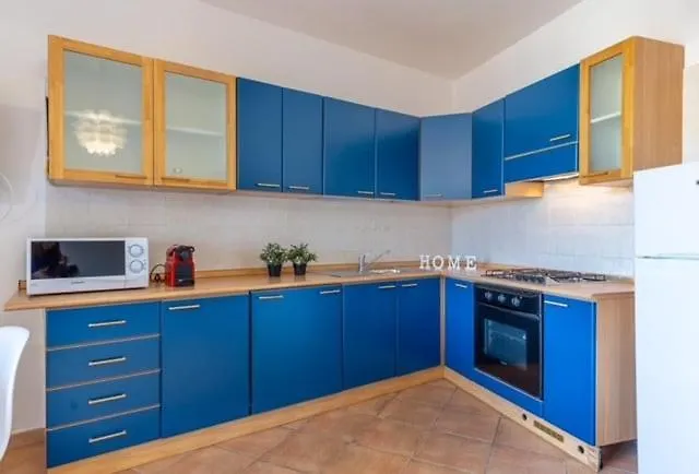 Casa Annette By La Via Del Mare Viaggi E Vacanze Дом отдыха *